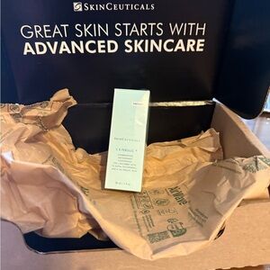 SkinCeuticals C E Ferulic Serum - Light Green